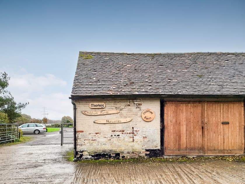 Road entrance  | The Shepherd’s Hut at Calvesfield Shaw - Chilsham Farm Nurseries, Herstmonceux, near Hailsham