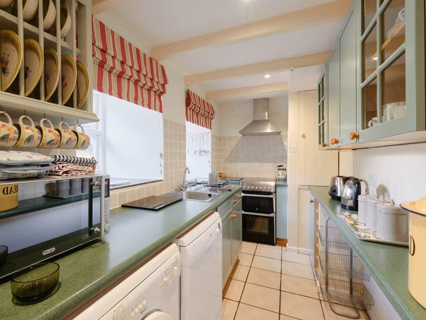 Kitchen | Farm Cottage - Chypons Farm, Nancledra, near St Ives