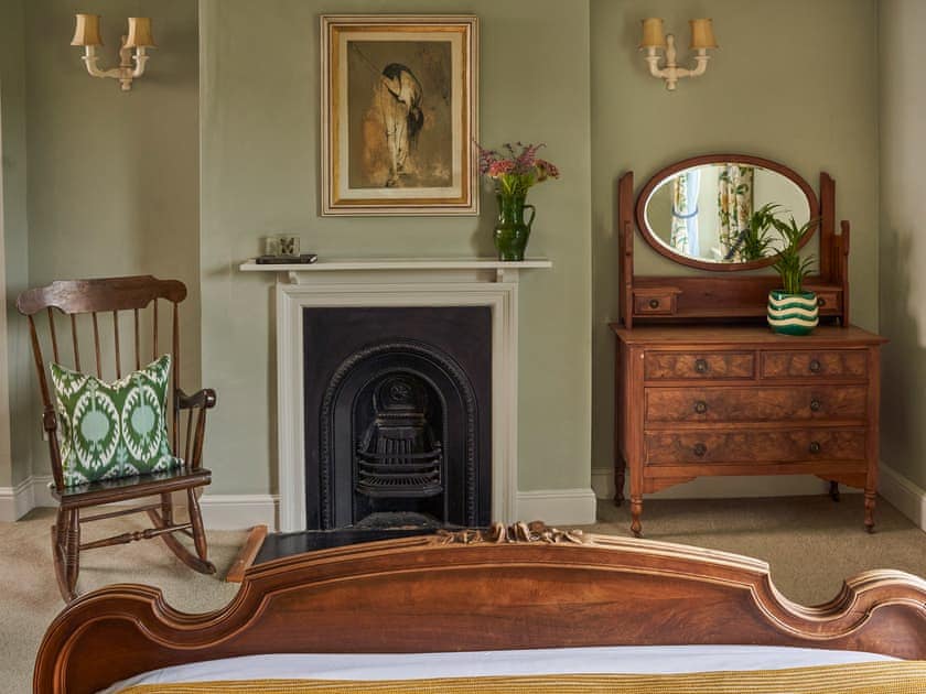 Double bedroom | Lambside House - Carswell Cottages, Holbeton