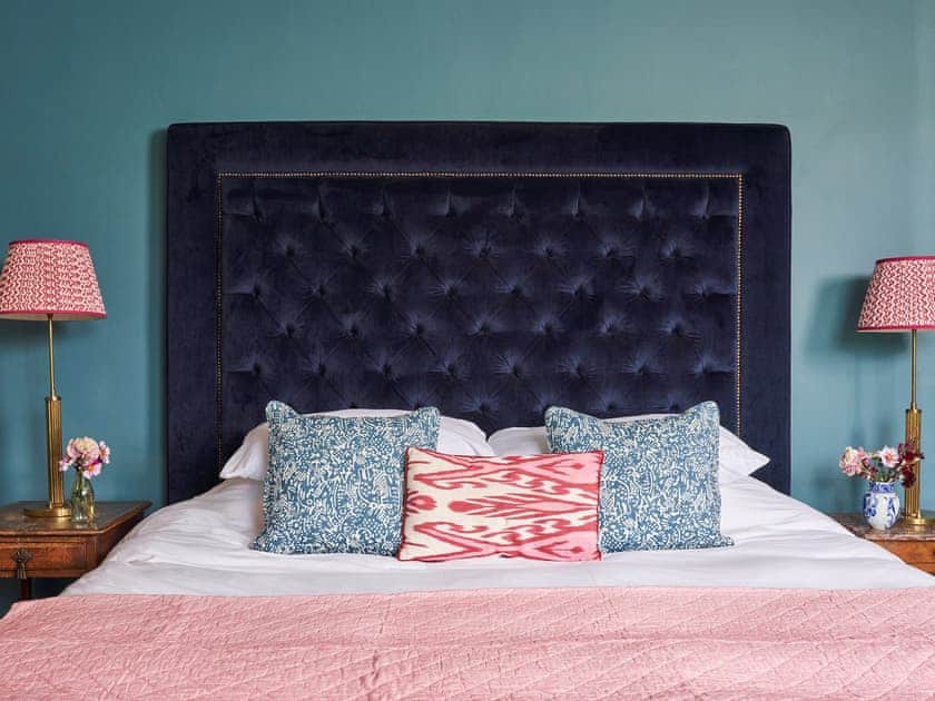 Double bedroom | Lambside House - Carswell Cottages, Holbeton