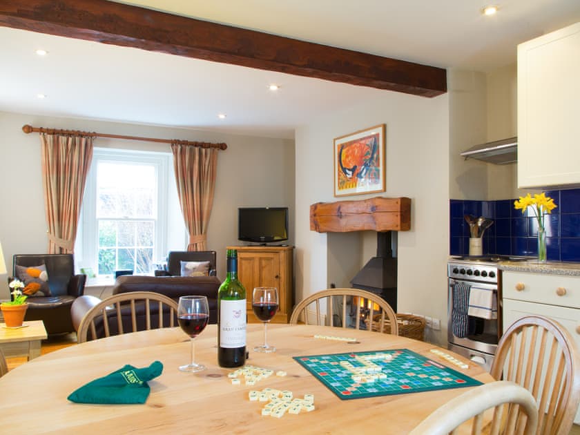 Living room/dining room | Shepherd’s Cottage - Carswell Cottages, Holbeton