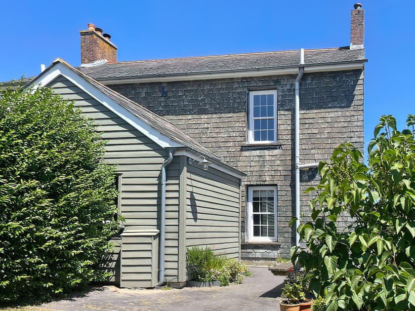 Exterior | Shepherd’s Cottage - Carswell Cottages, Holbeton