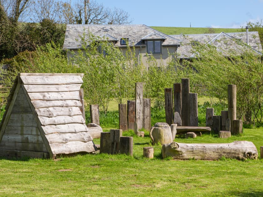 Children’s play area | Shepherd’s Cottage - Carswell Cottages, Holbeton