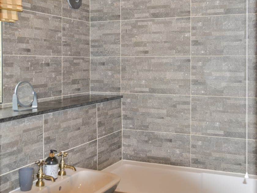 Bathroom | Tawitawoo Lodge - Felmoor Park, Felton, near Morpeth