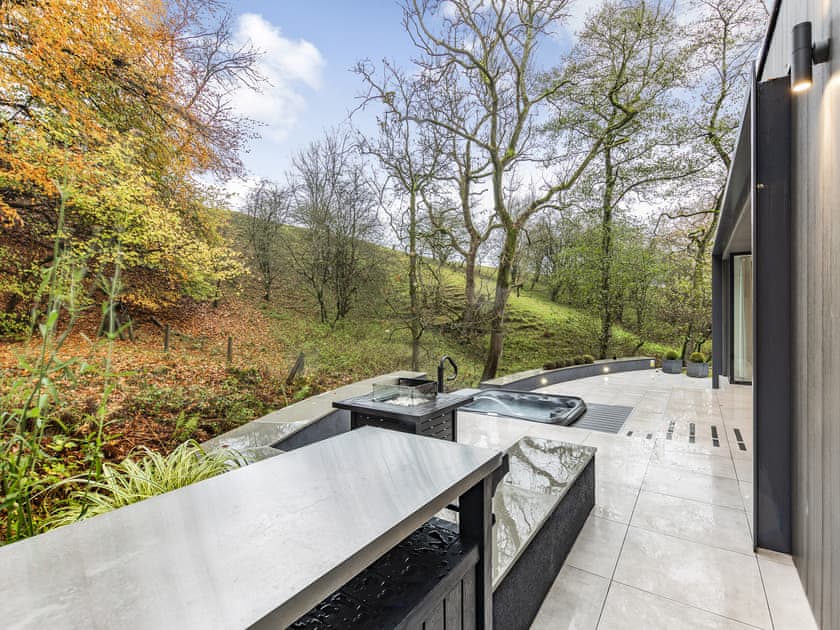 Decking | The Pump House Lodge, Elslack