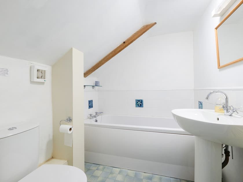 Bathroom | River Cottage - Chypons Farm, Nancledra, near St Ives