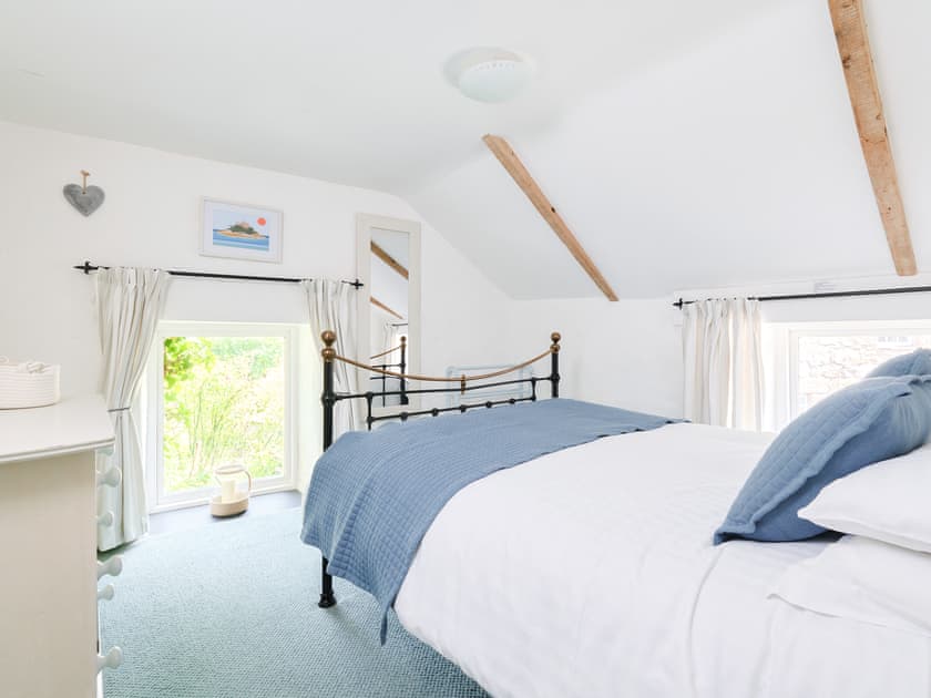 Double bedroom | Waterside - Chypons Farm, Nancledra, near St Ives