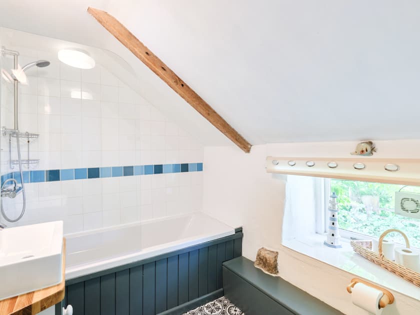Bathroom | Waterside - Chypons Farm, Nancledra, near St Ives