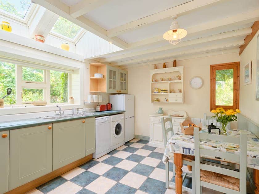 Kitchen/diner | The Barn - Chypons Farm, Nancledra, near St Ives