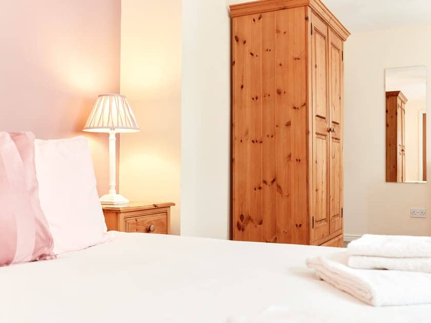 Double bedroom | Willow Barn - Nether Burrows Farm, Kirk Langley, near Ashbourne