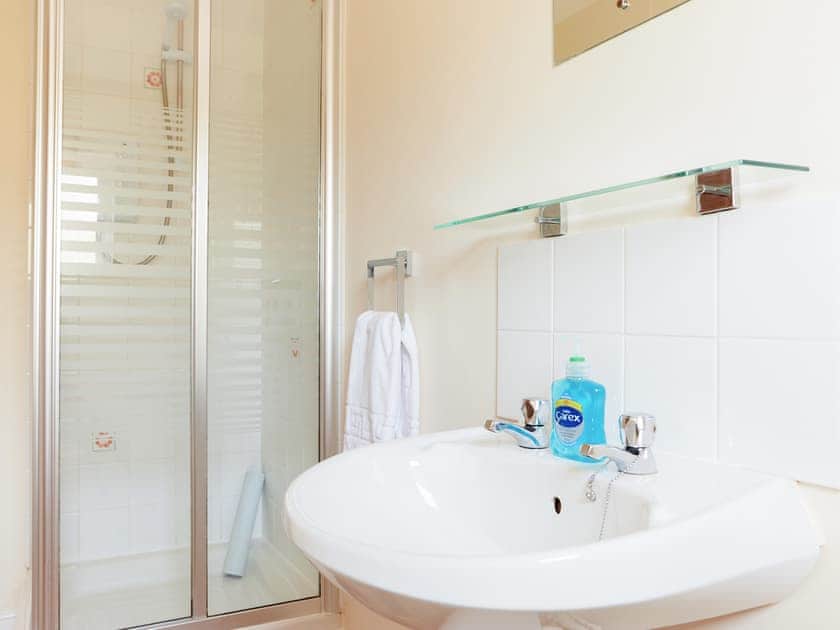 En-suite | Willow Barn - Nether Burrows Farm, Kirk Langley, near Ashbourne