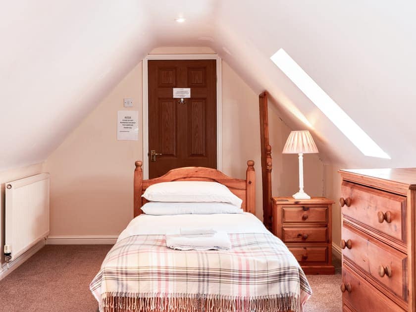 Twin bedroom | Willow Barn - Nether Burrows Farm, Kirk Langley, near Ashbourne