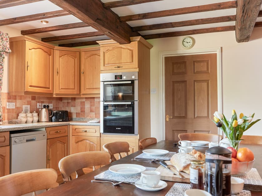 Kitchen/diner | Meadow View - Nether Burrows Farm, Kirk Langley, near Ashbourne