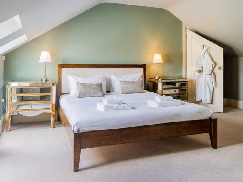 Super King ensuite  | The Grange Farmhouse, Sculthorpe