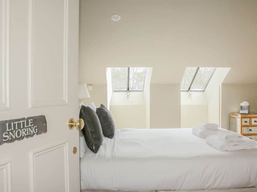King Bedroom ensuite | The Grange Farmhouse, Sculthorpe