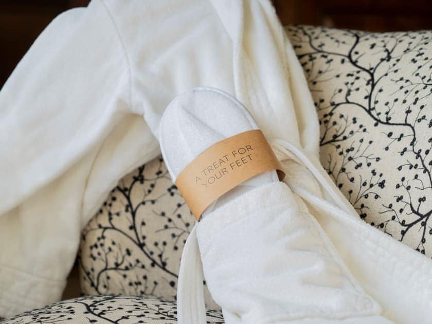 Dressing Gown and Slippers | The Grange Farmhouse, Sculthorpe