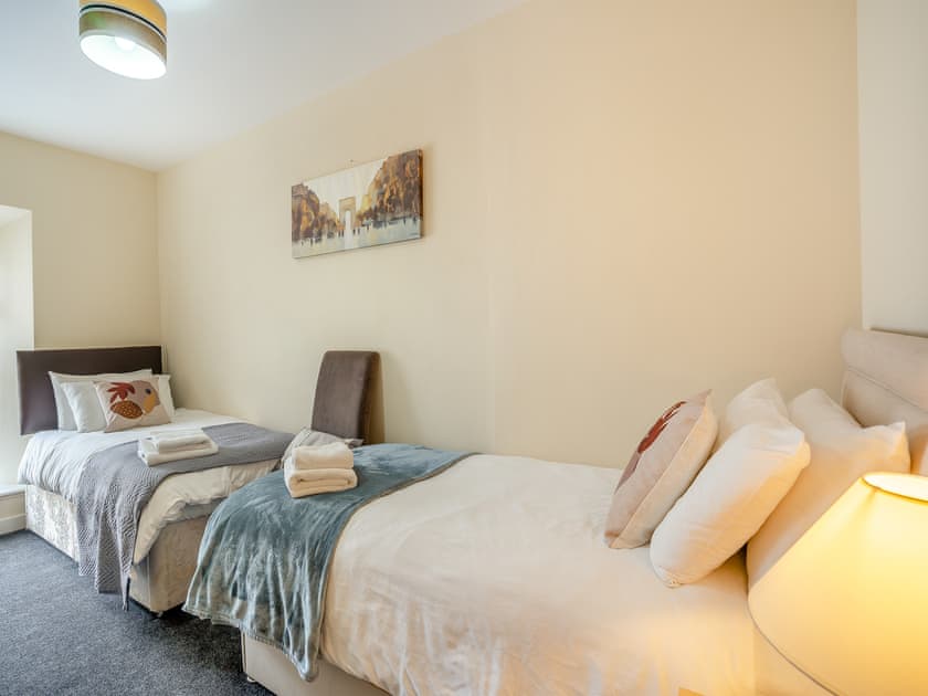 Twin bedroom | Lime House, Gorseinon