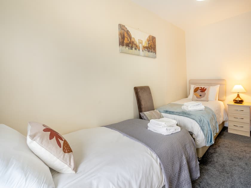 Twin bedroom | Lime House, Gorseinon