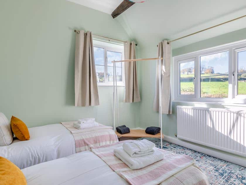 Twin bedroom | The Moat House, Cudworth, near Ilminster