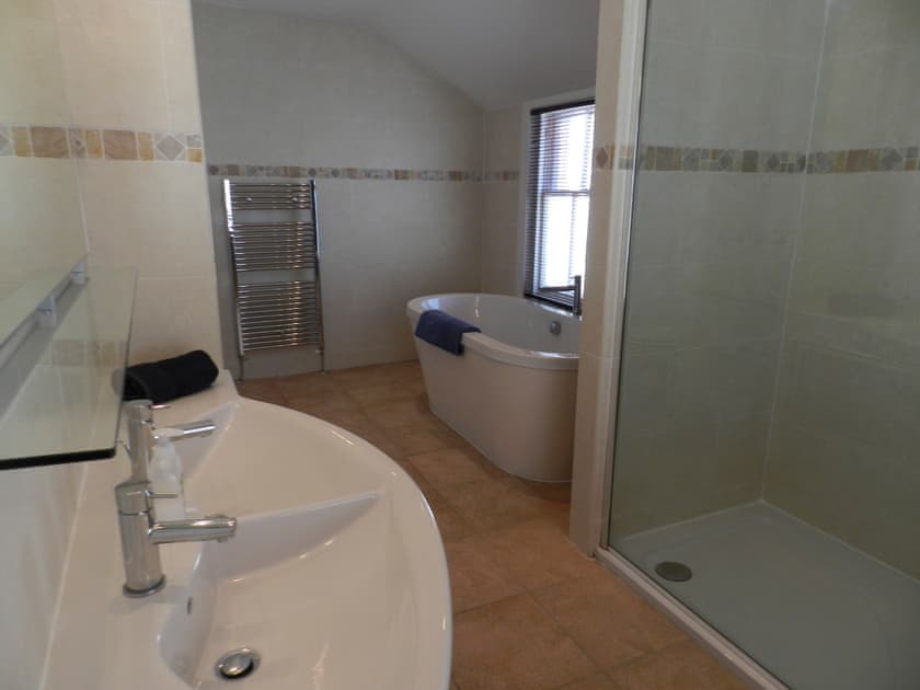Bathroom | Heathfield House, Brodick, Isle of Arran