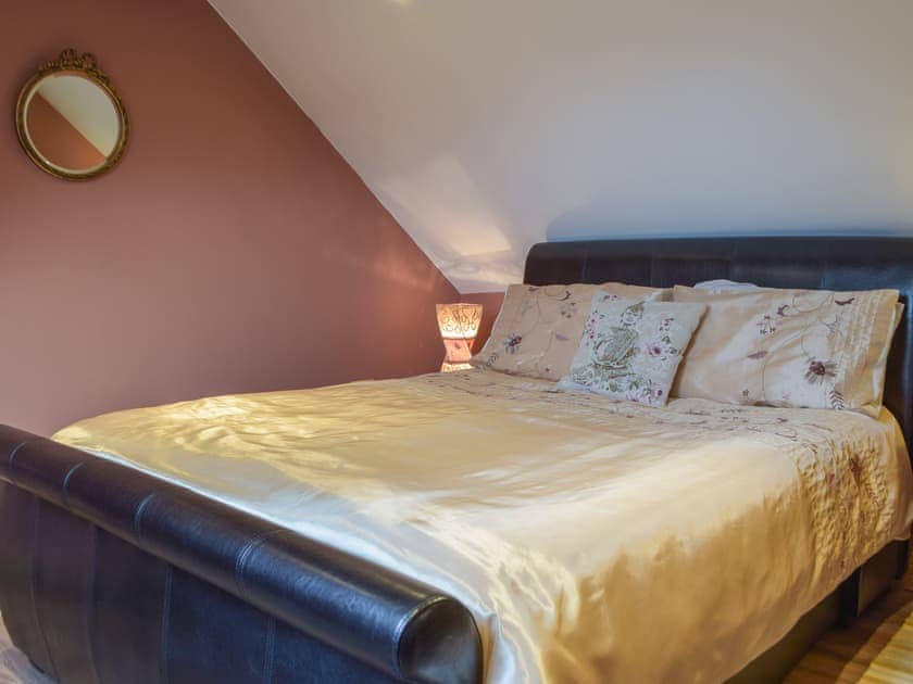 Double bedroom | Welshouse, Henllan