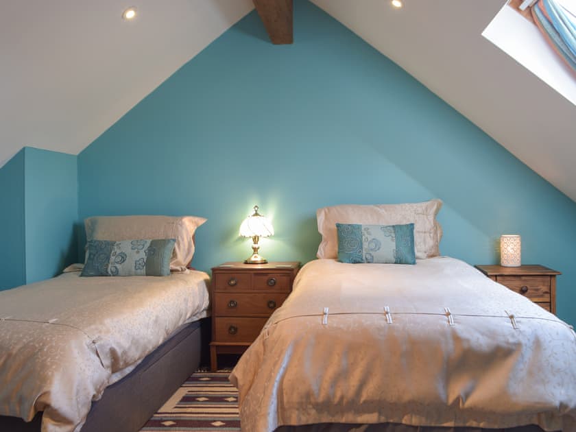 Twin bedroom | Welshouse, Henllan
