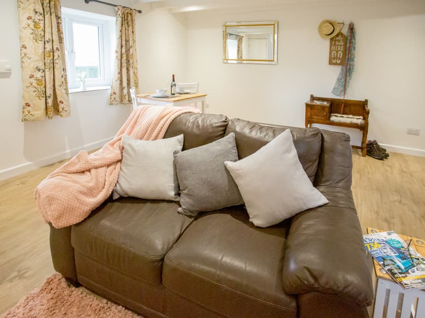 Living room/dining room | Clifton Ville, Llandysul
