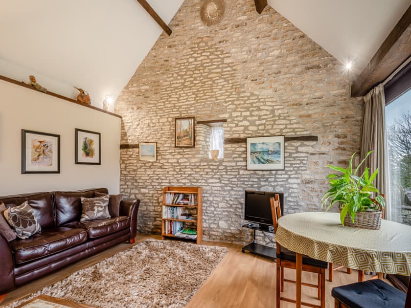 Living room | Orchard View - Thickwood House Garden Cottages, Colerne, near Bath