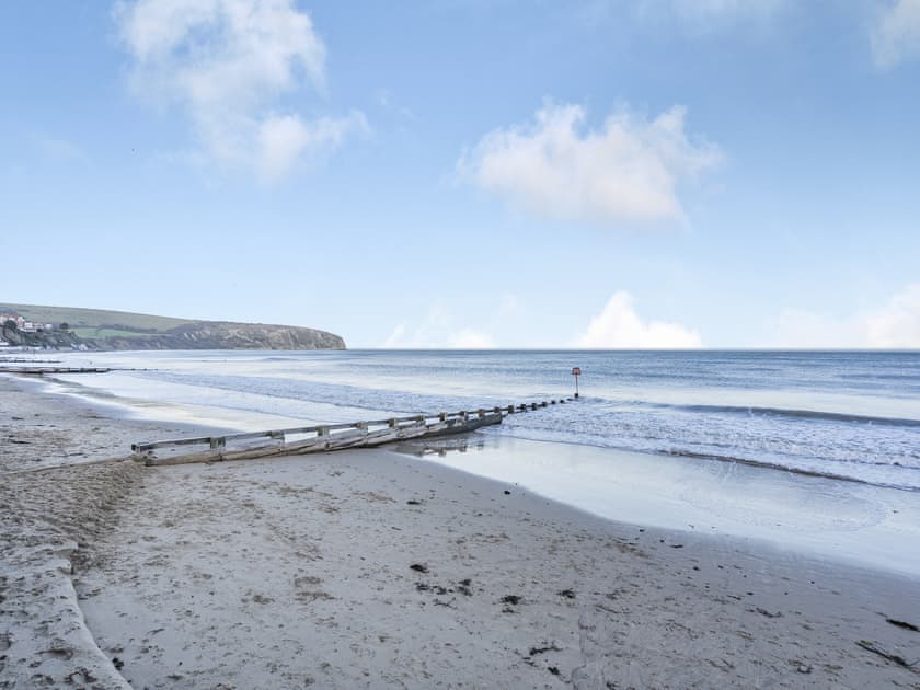 Surrounding area | Sandringham Court, Swanage