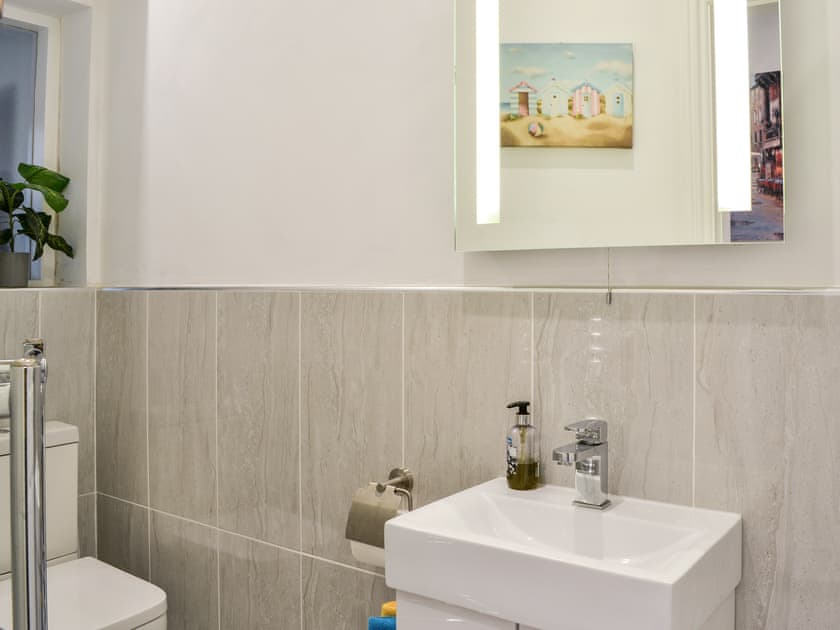 Shower room | Retro Retreat, Filey