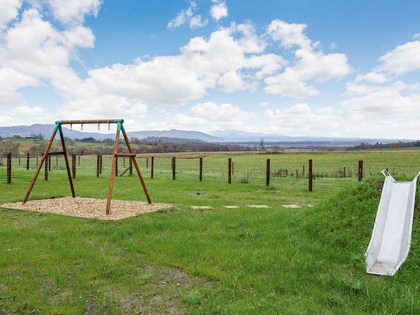 Children’s play area | Gartclach, Iora Rua, Fiadh Ruadh - Gartclach Farm, Gartmore, near Stirling
