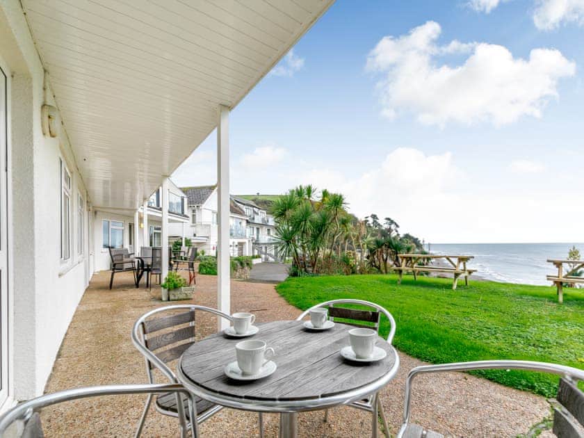 Sitting-out-area | 4 Mount Brioni - Mount Brioni Holiday Apartments, Torpoint