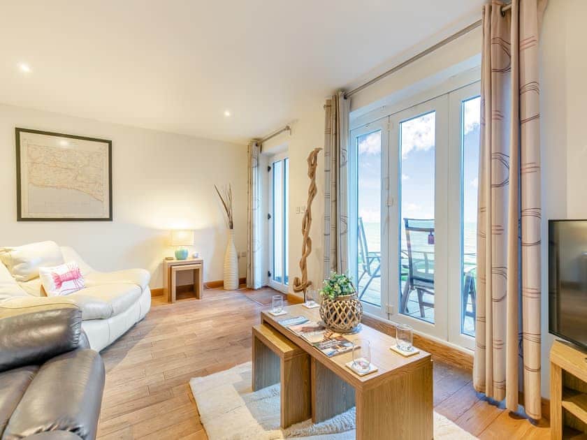 Living area | 20 Mount Brioni - Mount Brioni, Seaton