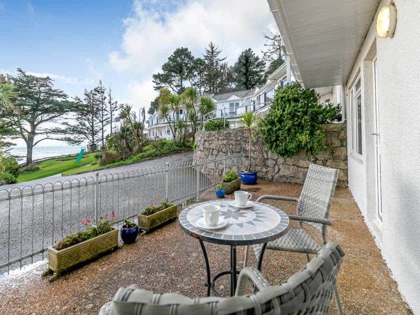 Sitting-out-area | 1 Mount Brioni - Mount Brioni Holiday Apartments, Torpoint