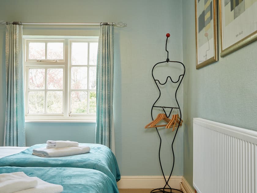 Twin bedroom | The Farmhouse - Nether Burrows Farm, Kirk Langley, near Derby
