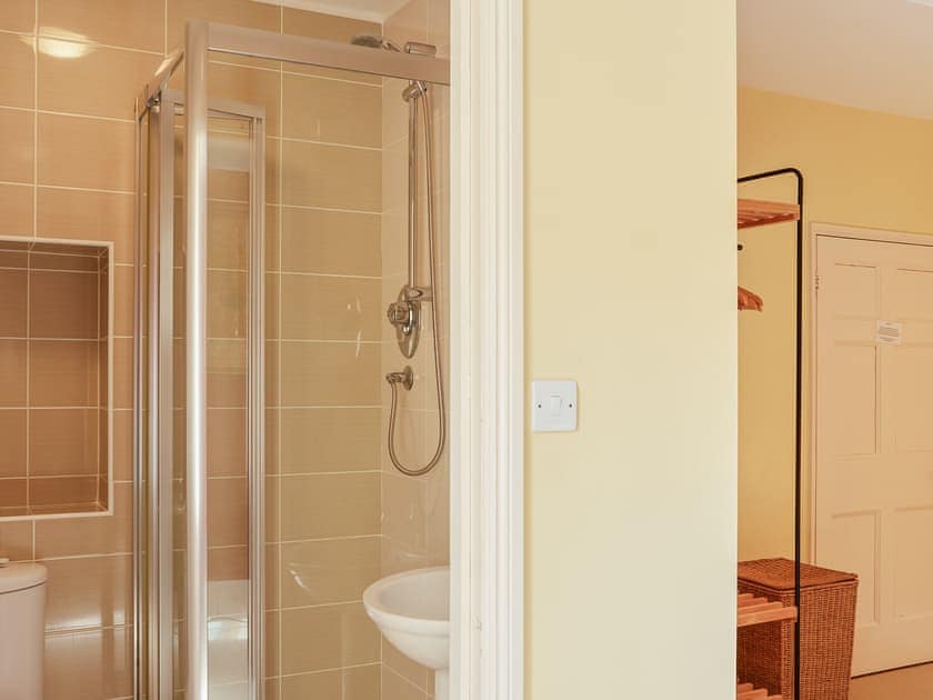 En-suite | The Farmhouse - Nether Burrows Farm, Kirk Langley, near Derby