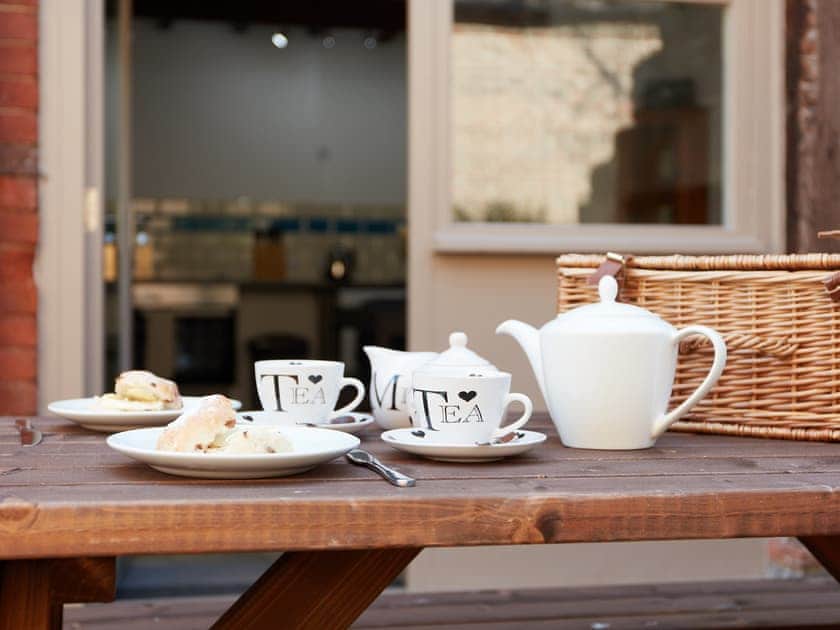 Sitting-out-area | The Pig Barn - Nether Burrows Farm, Ashbourne, near Derby