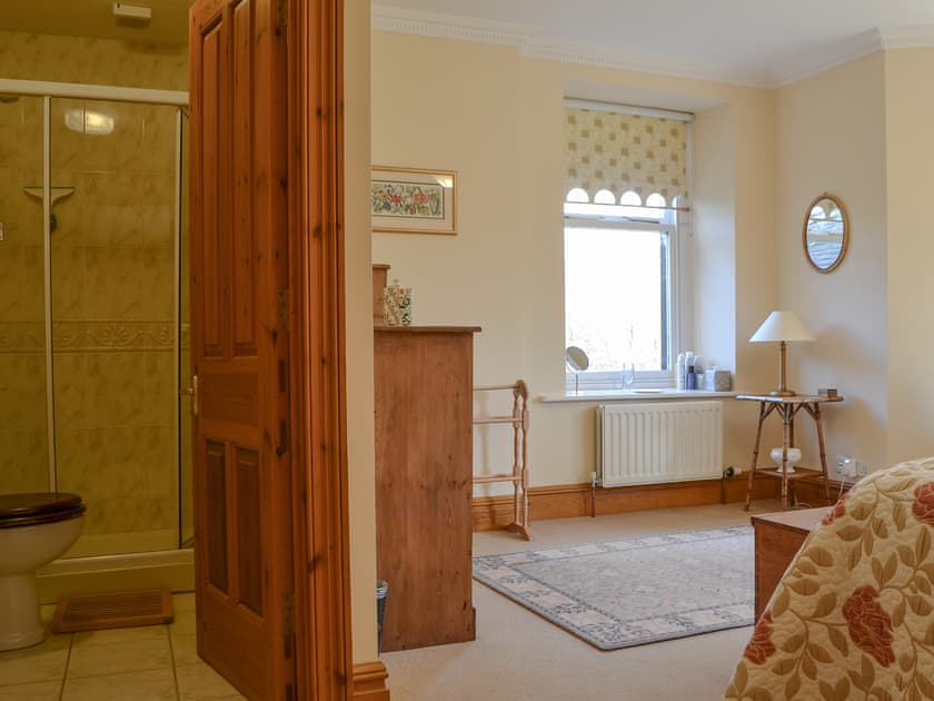Master bedroom | Middle Howe, How, near Portinscale