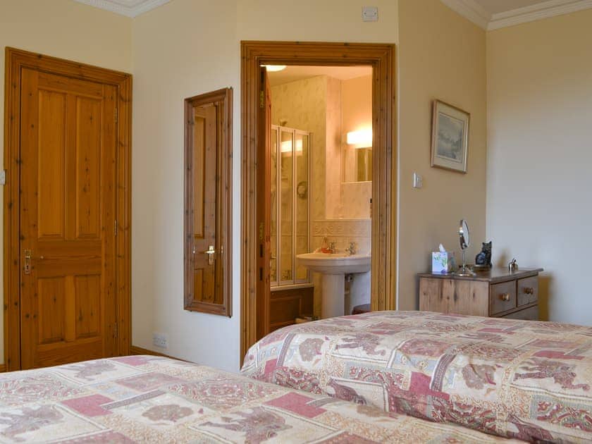Twin bedroom | Middle Howe, How, near Portinscale