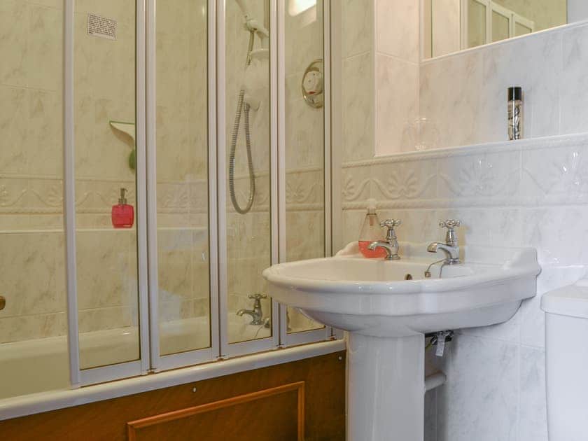 Bathroom | Middle Howe, How, near Portinscale