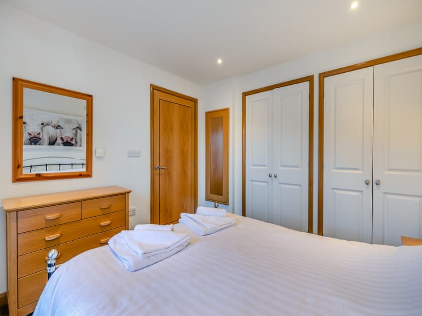 Double bedroom | 24 Mount Brioni - Mount Brioni, Seaton