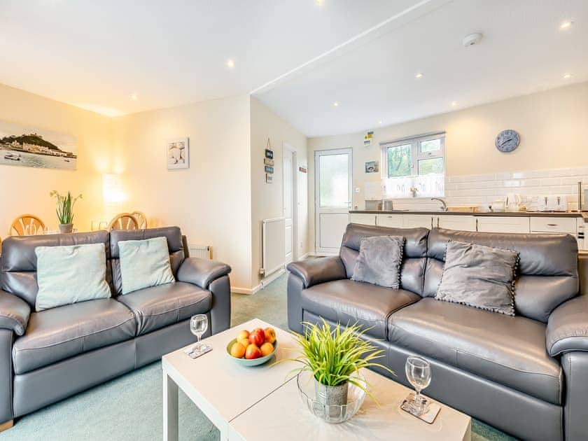Open plan living space | 11 Mount Brioni - Mount Brioni Holiday Apartments, Torpoint