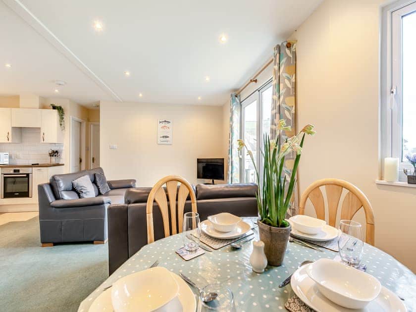 Dining Area | 11 Mount Brioni - Mount Brioni Holiday Apartments, Torpoint
