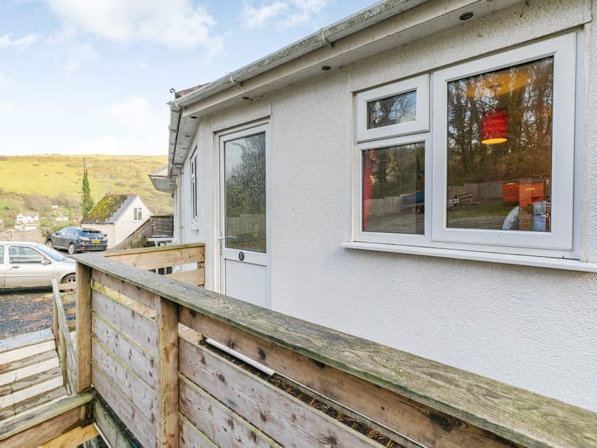 Exterior | 11 Mount Brioni - Mount Brioni Holiday Apartments, Torpoint