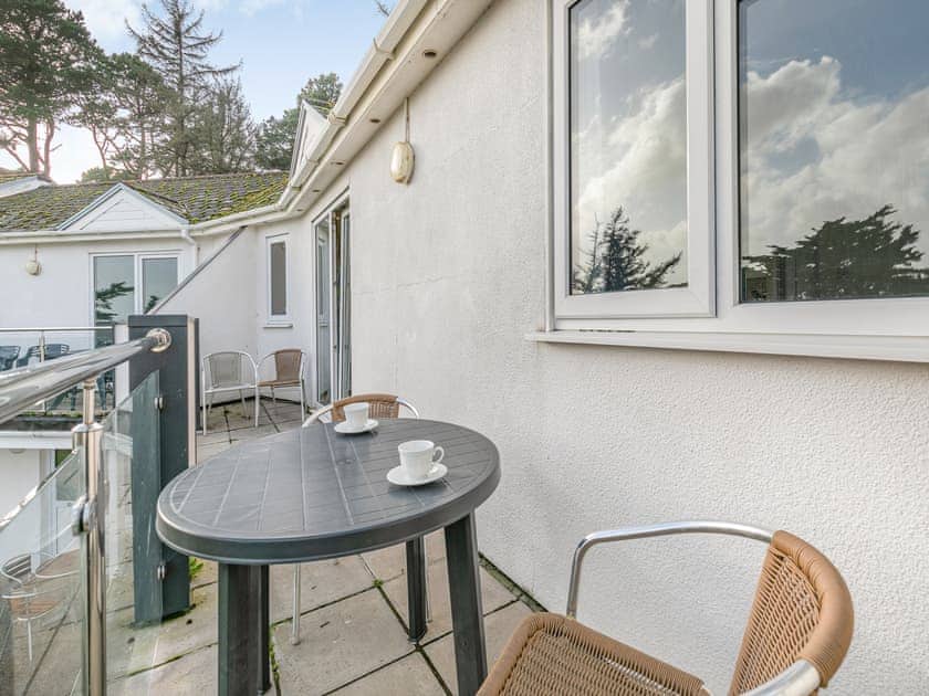 Patio | 11 Mount Brioni - Mount Brioni Holiday Apartments, Torpoint