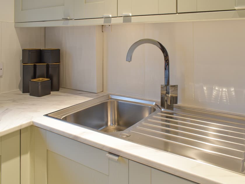Kitchen | Whitehouse Studio, Roslin