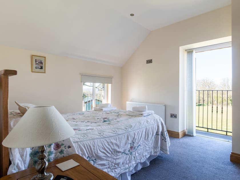 Double bedroom | Towy Cottage - Penwern Fach Cottages, Ponthirwaun