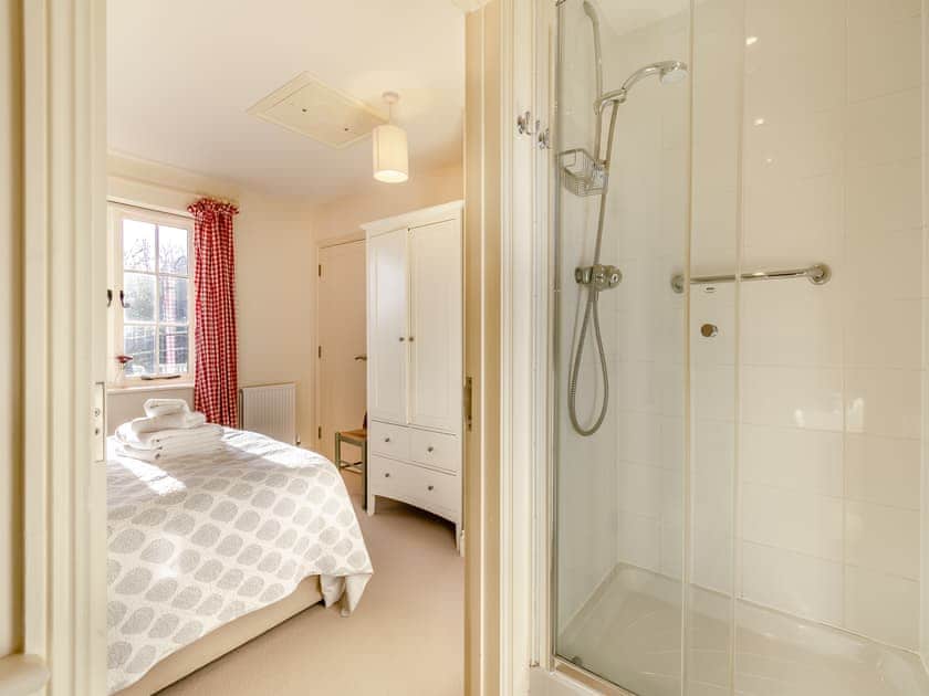 En-suite | Fig Cottage - Beachy Head Cottages, East Dean