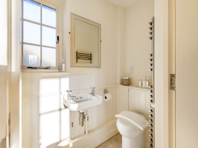 En-suite | Fig Cottage - Beachy Head Cottages, East Dean