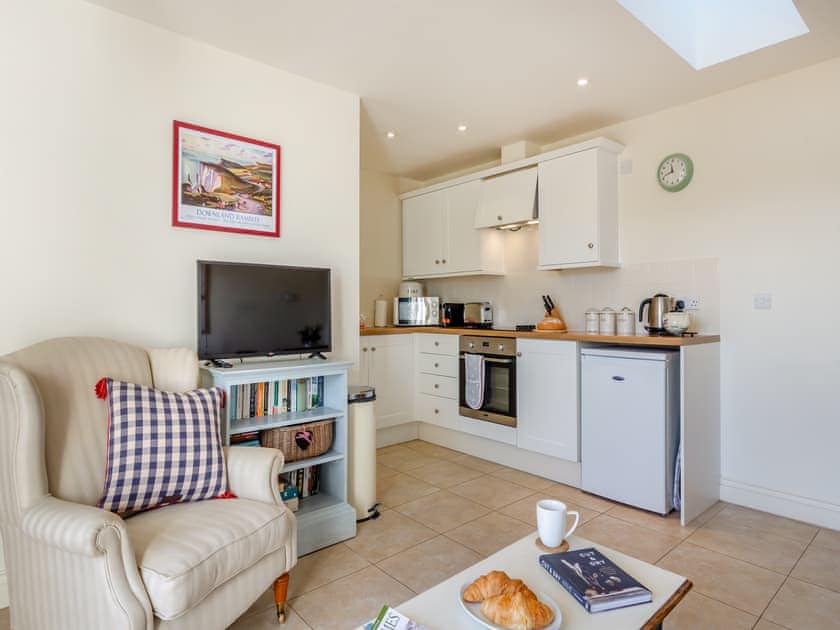 Open plan living space | Little Scarlett - Beachy Head Cottages, East Dean